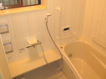 いつもしっかりと工事をしていただきありがとうございます。温かみのあるきれいなお風呂になりました。