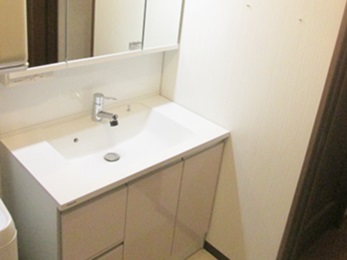 要望通りの使い勝手のいい洗面台になりました。