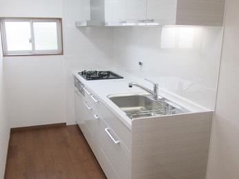 まるで新築のような仕上がりに満足しております。また今後もメンテナンス等での お付き合いもお願いします。