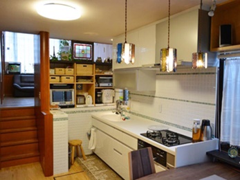 こだわりがいっぱいつまったお洒落なキッチンに