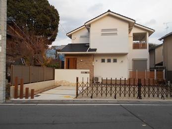 道路との境界がはっきりわかるようになりました。